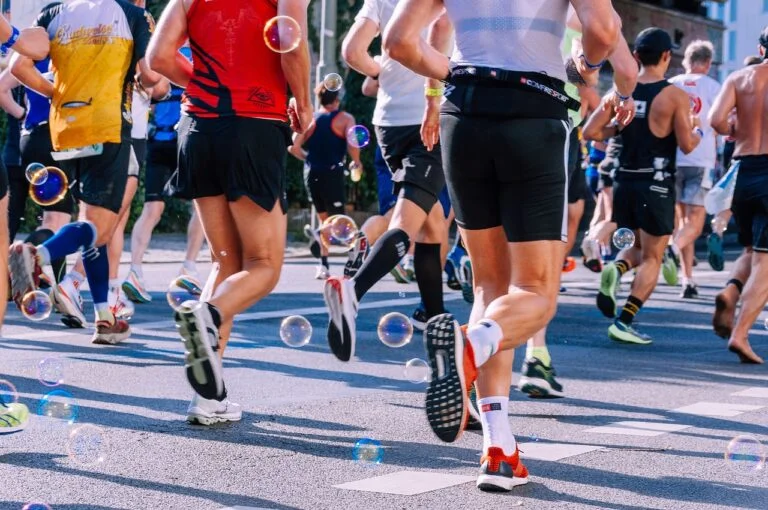 Marathon run crowd